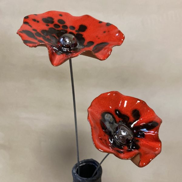 Coquelicot Rouge Projections Noir Métal – Image 3