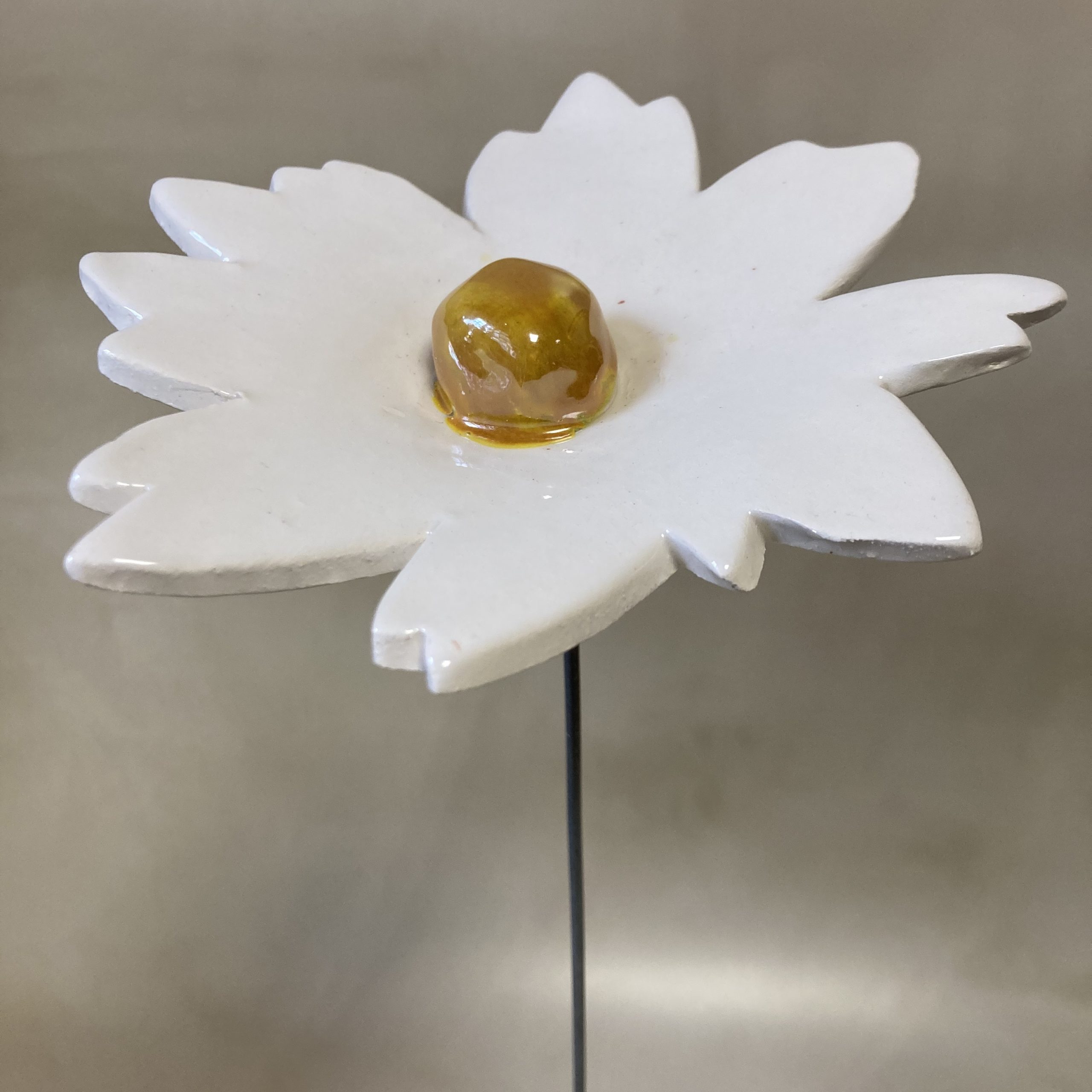 Fleur Cosmos Blanche cœur Doré | Fleurs en céramique