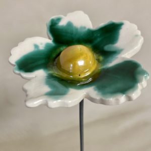 Fleur Sauvage Blanche Vert Émeraude cœur Doré