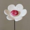 Fleur Blanche cœur Rose