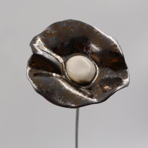 Coquelicot Métal nuancé Bronze cœur Blanc