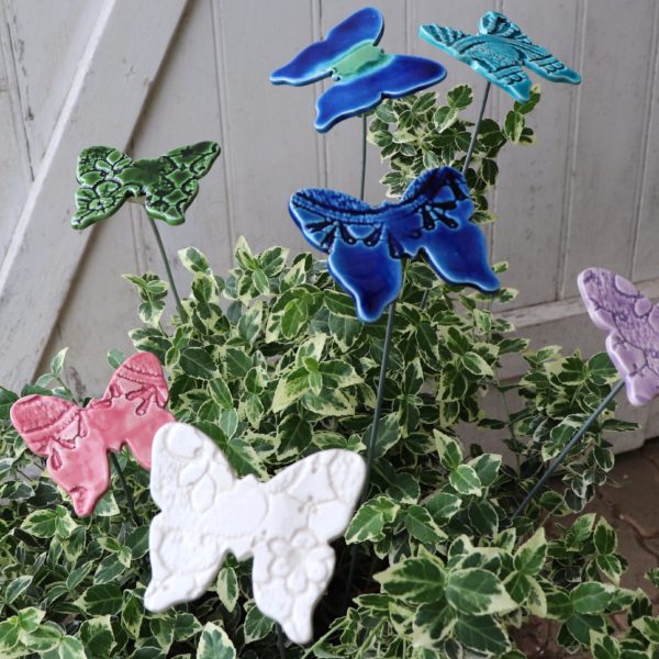 Papillon Vert et Blanc Irisé – Image 2