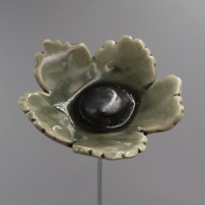 Fleur Sauvage Gris craquelé cœur Métal
