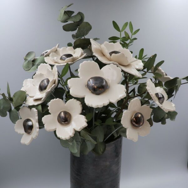 Bouquet de 11 Fleurs Sauvages Blanc cœur Métal Hauteur 40 cm