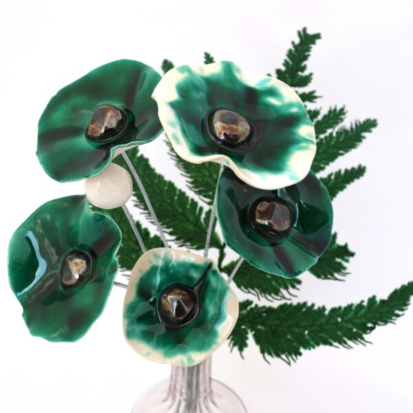 Bouquet 5 Coquelicots Émeraude et 1 boule blanche Hauteur 35 cm – Image 2