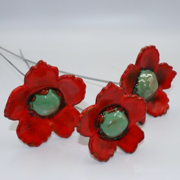Fleur Sauvage Rouge Nuancé cœur Vert Lustré – Image 2