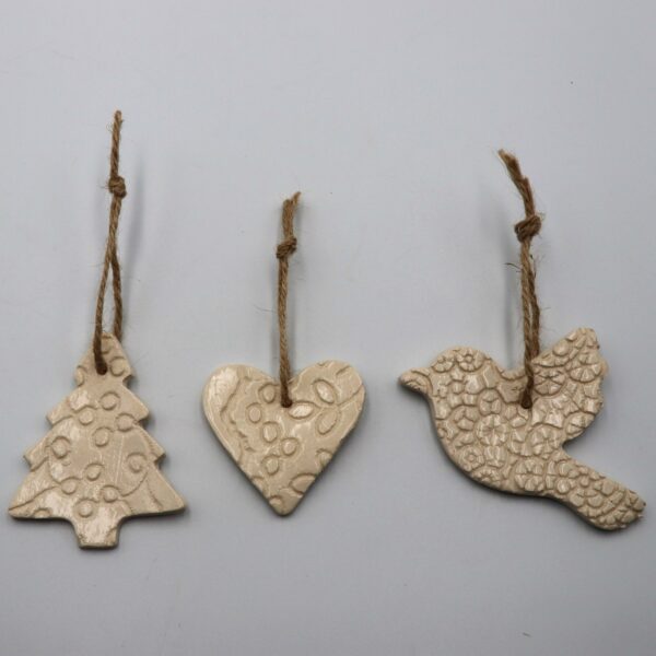 Lot de 3 Suspensions Blanc impression dentelle