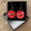 Boucles d'Oreilles coquelicot rouge cœur métal – Image 5