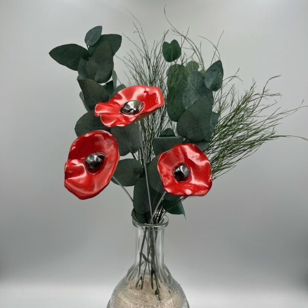 Bouquet de 3 petits Coquelicots Rouge cœur Métallisé avec feuillage Hauteur 30 cm