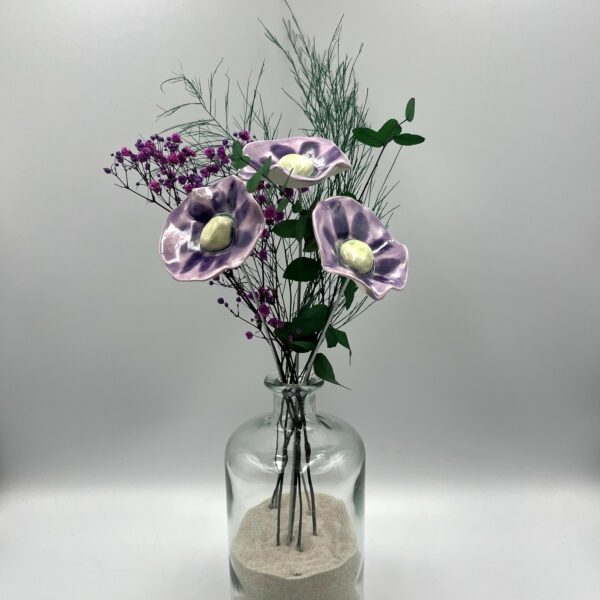 Bouquet de 3 petits Coquelicots Violet avec feuillage Hauteur 30 cm – Image 2