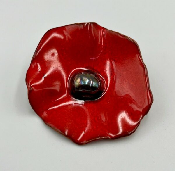Broche Coquelicot cœur métallisé