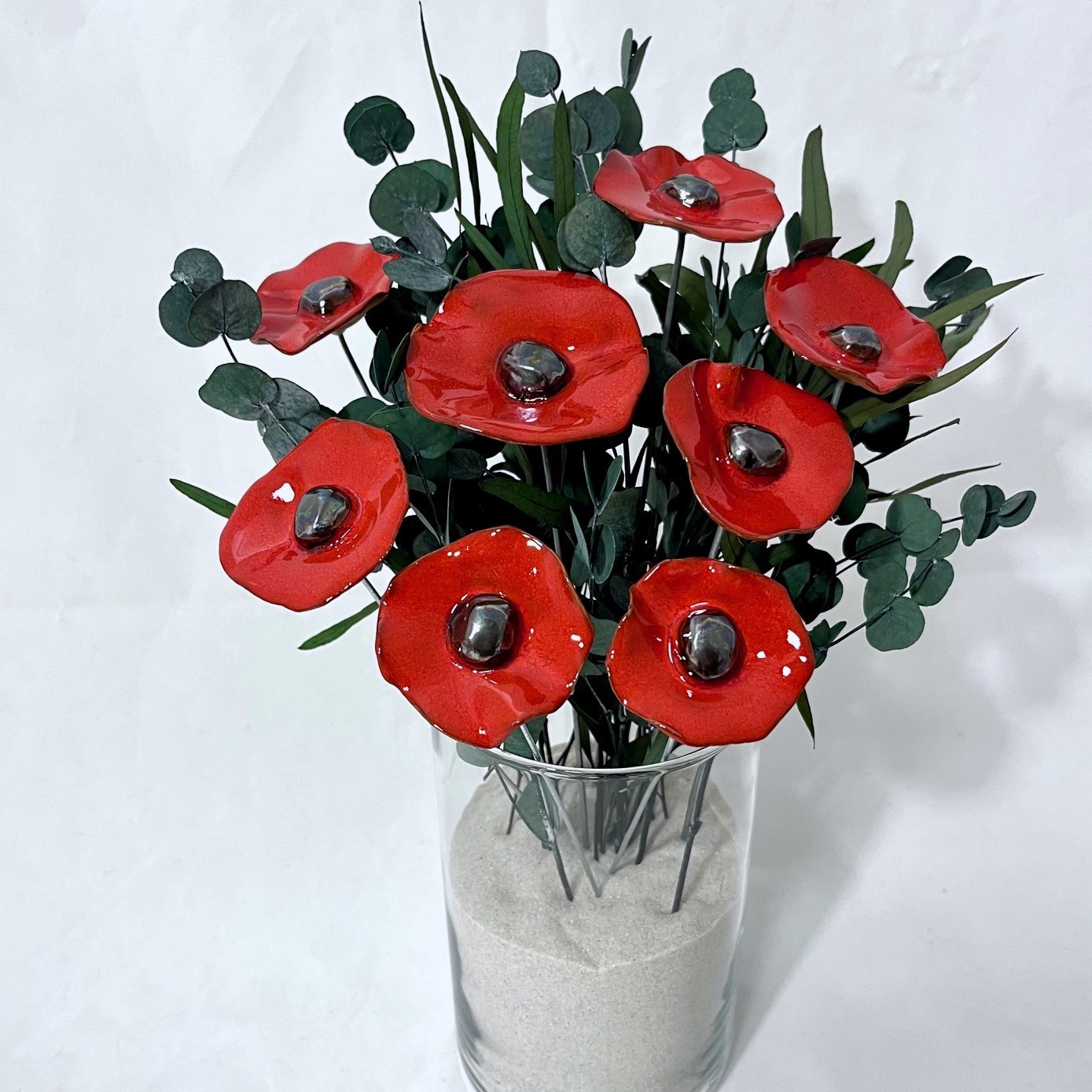 Bouquet de 8 petits coquelicots rouge avec feuillage Hauteur 30 cm – Image 5