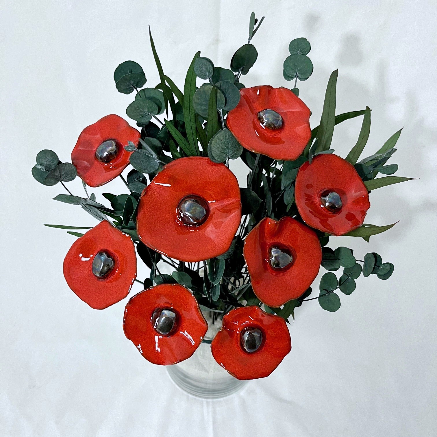 Bouquet de 8 petits coquelicots rouge avec feuillage Hauteur 30 cm – Image 4