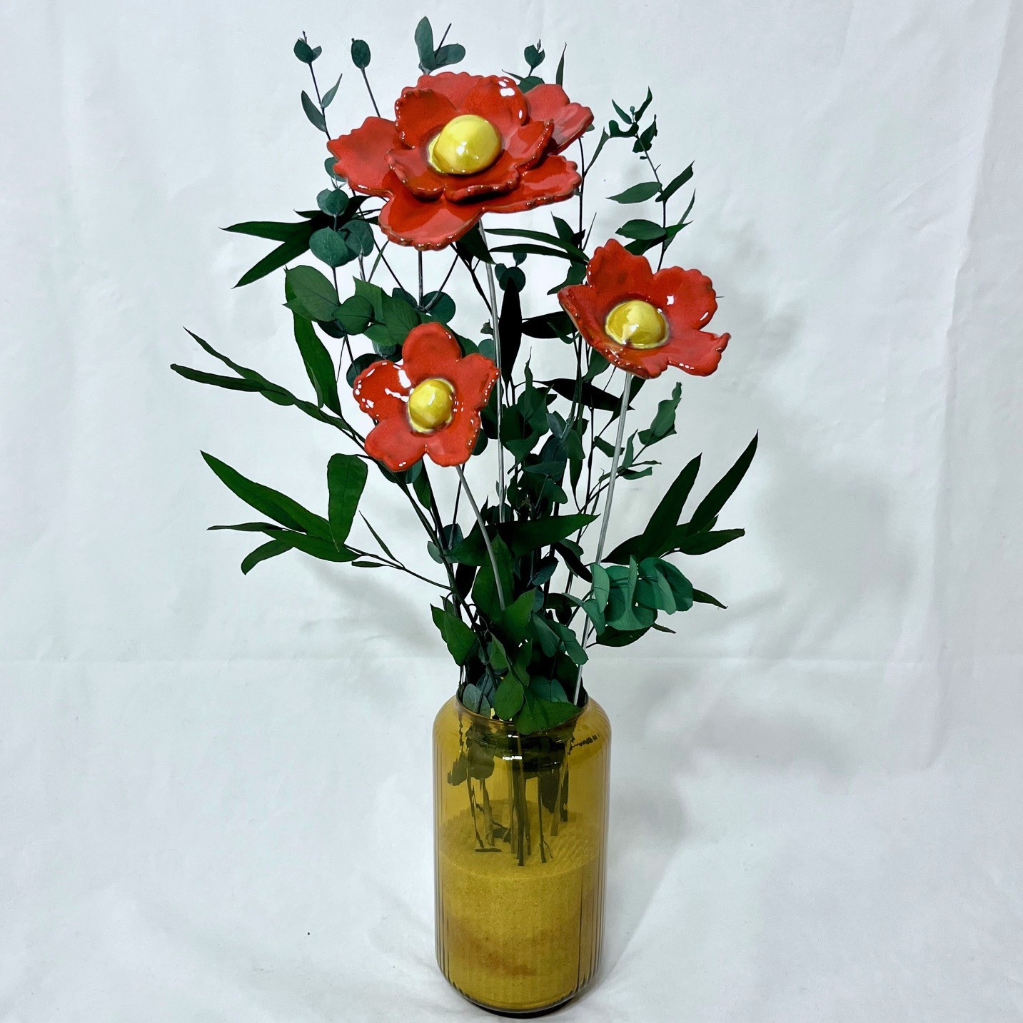 Bouquet 3 Fleurs Sauvages Rouge cœur doré avec Feuillage Hauteur 50 cm – Image 2